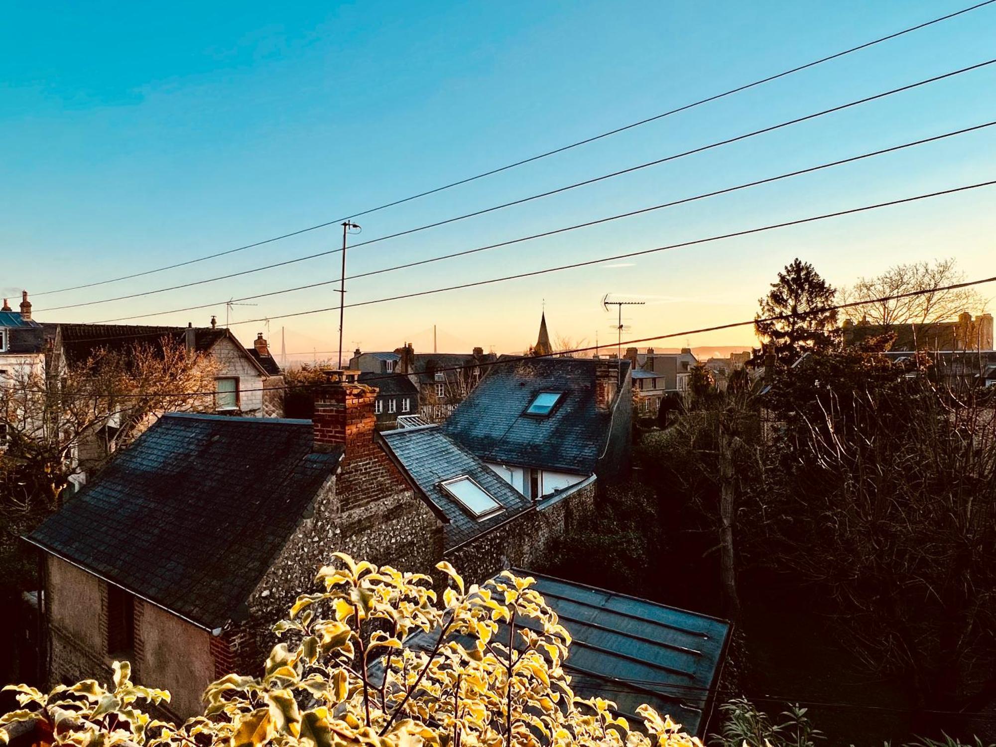 Le 10Honfleur Apartment Bagian luar foto