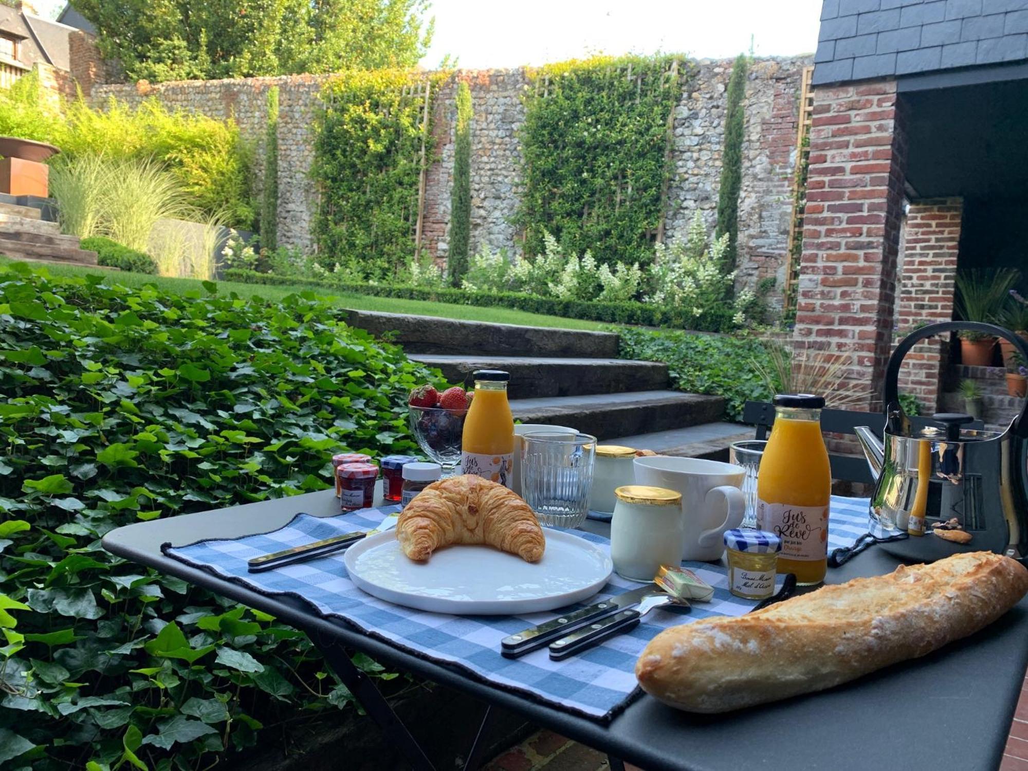 Le 10Honfleur Apartment Bagian luar foto